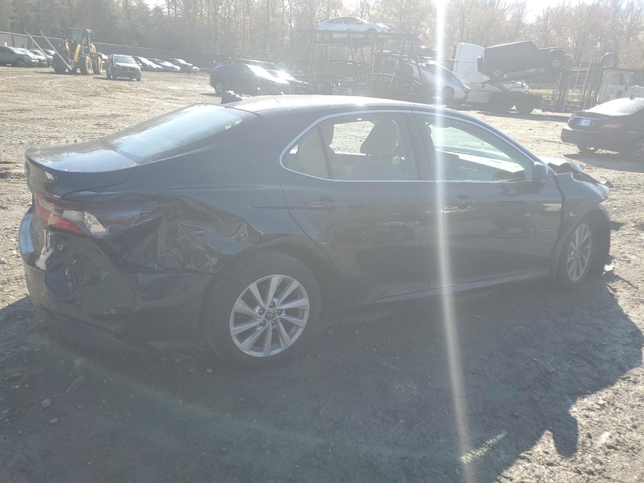 2021 Toyota Camry VIN 4T1C11AK0MU528387 Copart auction photo, front end / rear end damage thumbnail 3