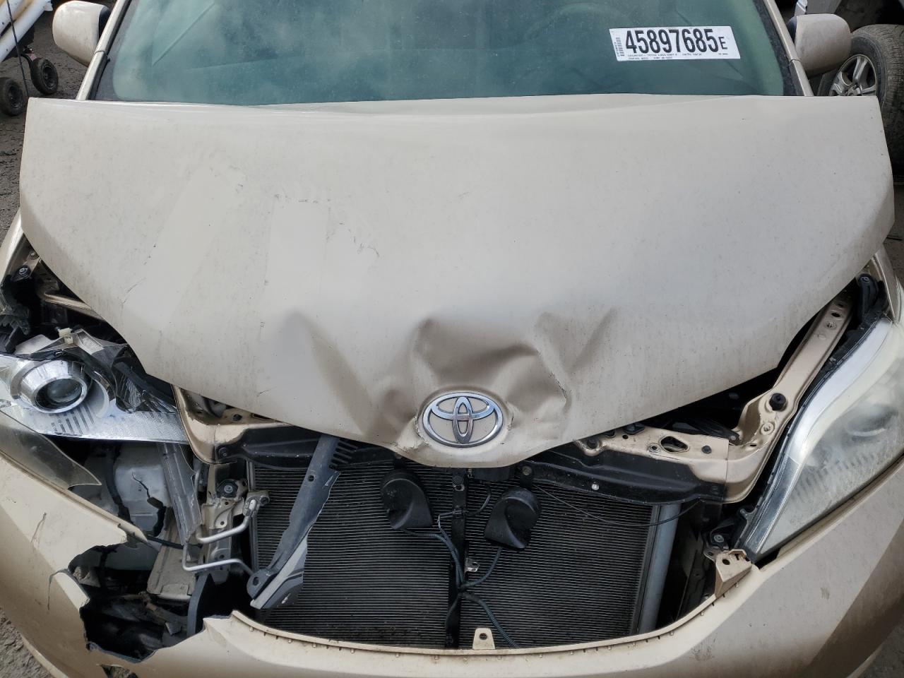 2013 Toyota Sienna VIN 5TDYK3DC1DS394355 Copart auction photo, front end / mechanical damage thumbnail 12