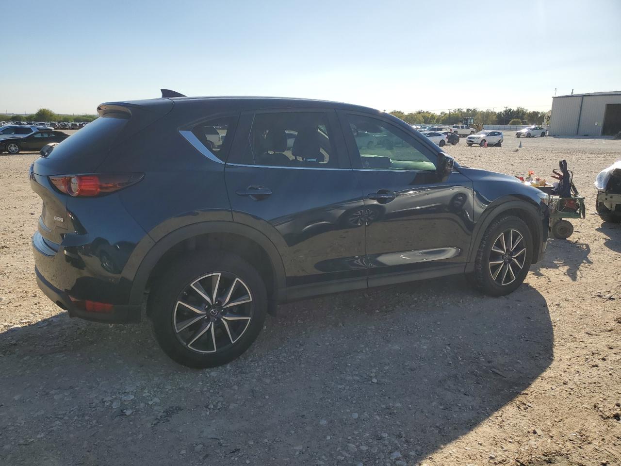 2018 Mazda CX-5 VIN JM3KFACM8J0339528 Copart auction photo, front end / undercarriage damage thumbnail 3