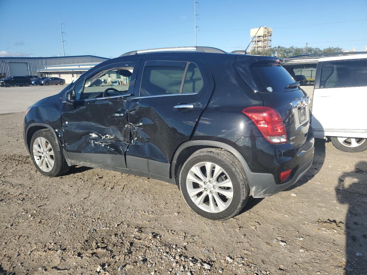 2020 Chevrolet Trax VIN 3GNCJMSB5LL313950 Copart auction photo, side damage thumbnail 2