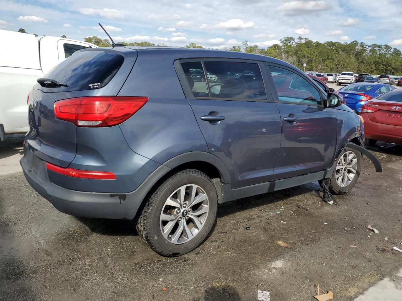 2015 KIA Sportage VIN KNDPB3AC7F7671815 Copart auction photo, front end damage thumbnail 3