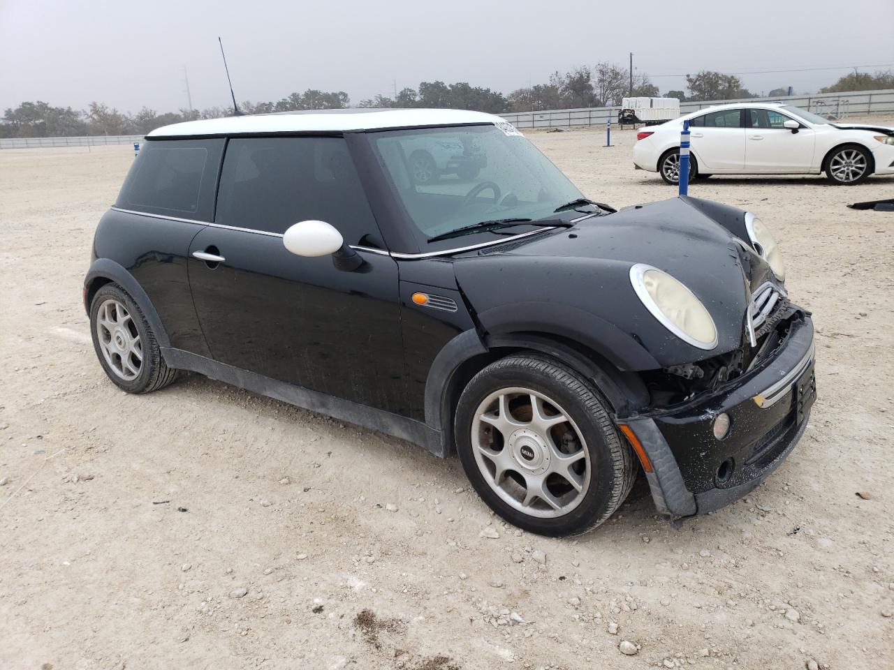 2005 MINI Cooper VIN WMWRC33465TC58575 Copart auction photo, all over damage thumbnail 4