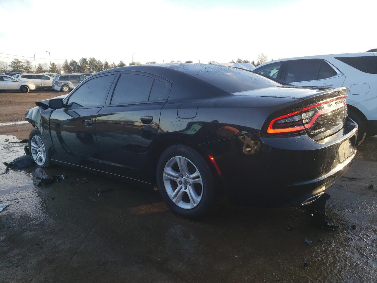 2019 Dodge Charger VIN 2C3CDXBGXKH725547 Copart auction photo, front end damage thumbnail 2