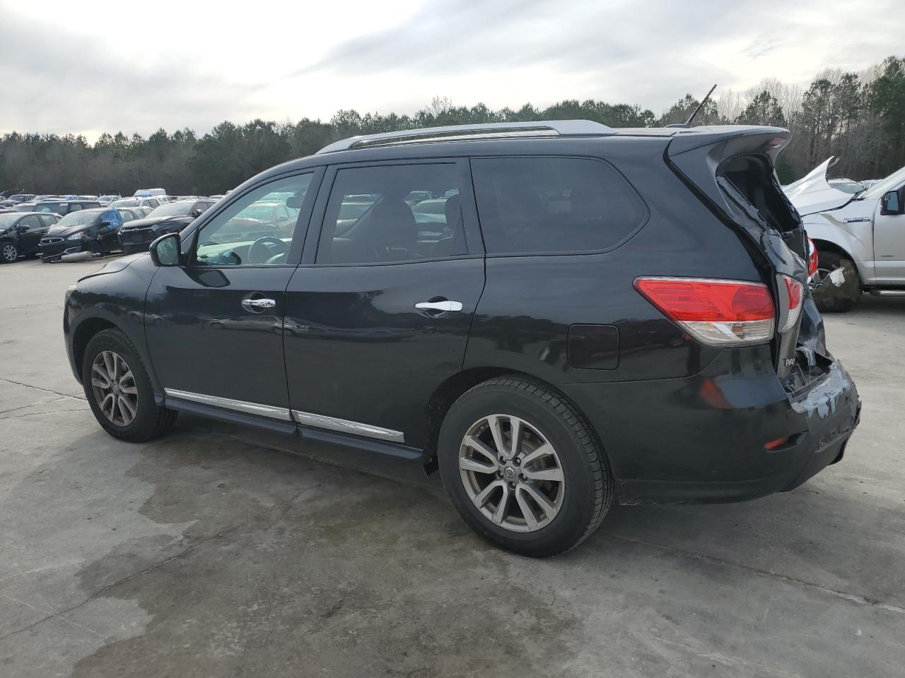 2015 Nissan Pathfinder VIN 5N1AR2MM9FC610260 Copart auction photo, rear end damage thumbnail 2