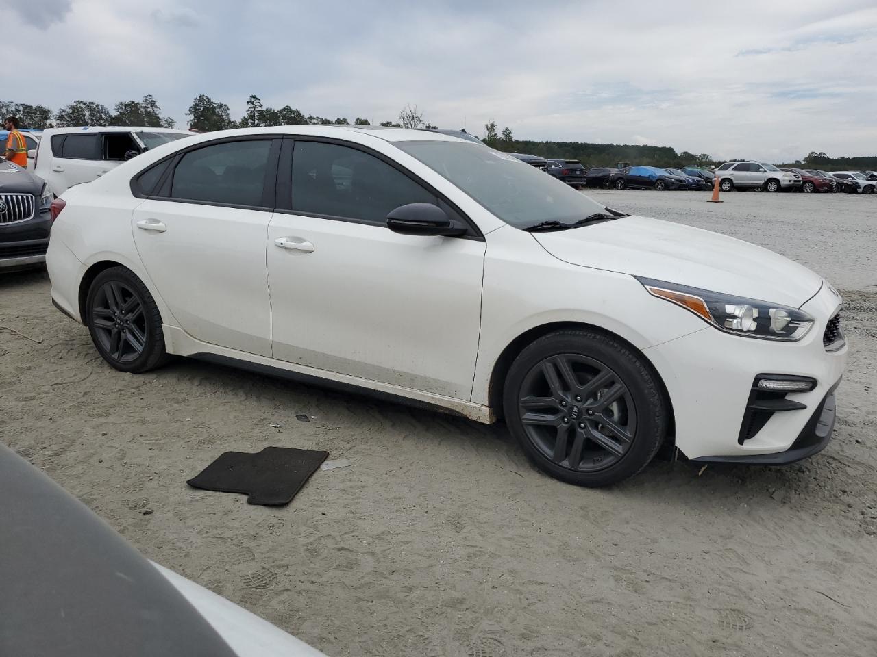 2021 KIA Forte VIN 3KPF34AD1ME288943 Copart auction photo, side / front end damage thumbnail 4