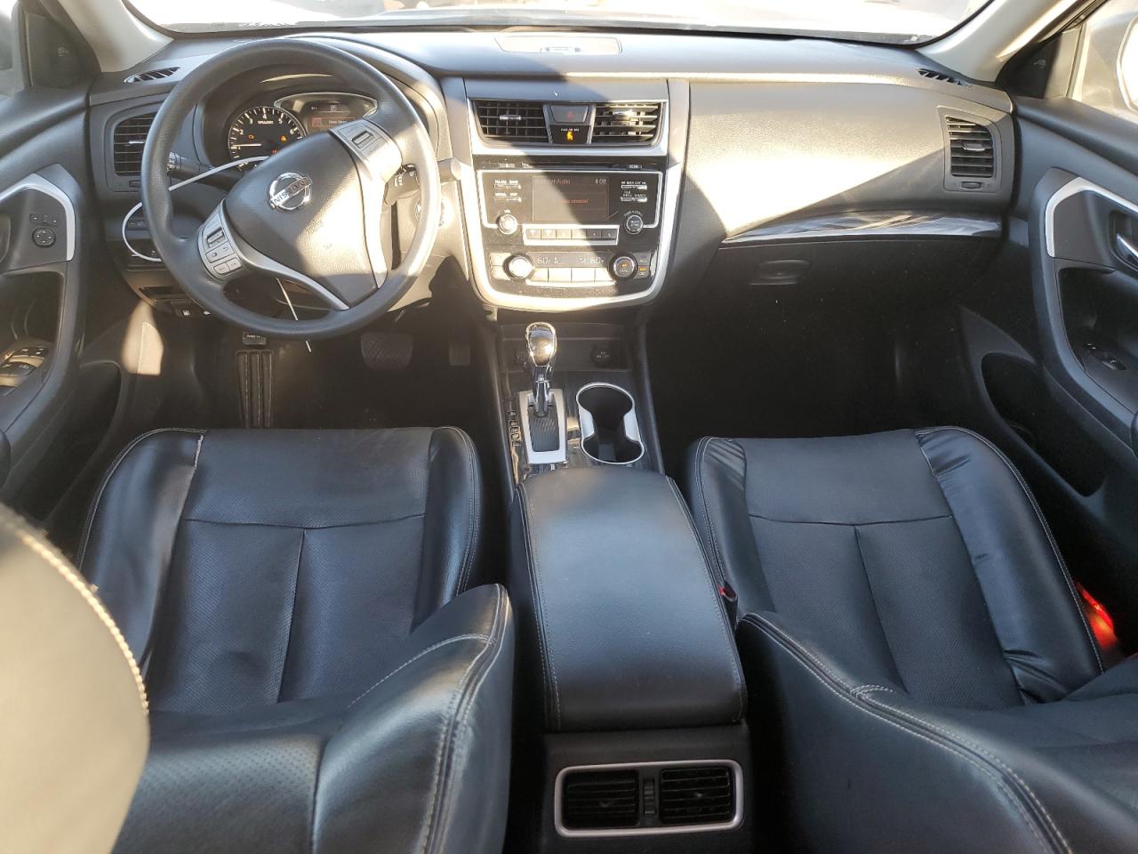 2018 Nissan Altima VIN 1N4AL3AP5JC168179 Copart auction photo, minor dent/scratches damage thumbnail 8
