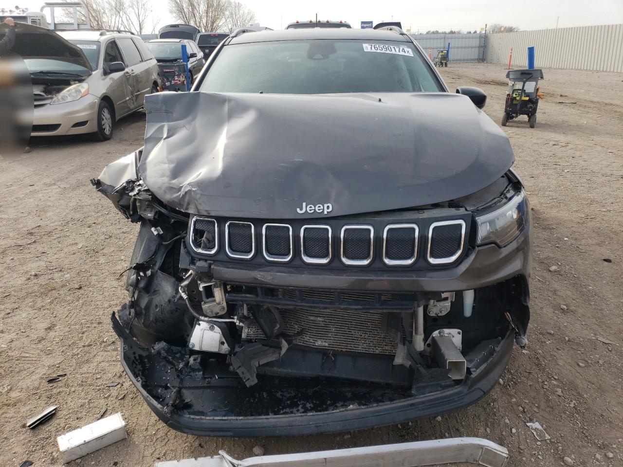 2022 Jeep Compass VIN 3C4NJCBB5NT162669 Copart auction photo, front end damage thumbnail 5