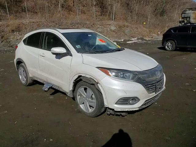2019 Honda HR-V VIN 3CZRU6H57KM731310 Copart auction photo, front end / minor dent/scratches damage thumbnail 12
