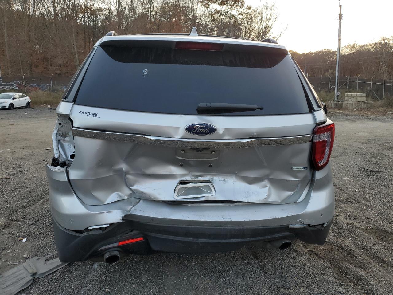 2017 Ford Explorer VIN 1FM5K8BH7HGC34345 Copart auction photo, front end / rear end damage thumbnail 6