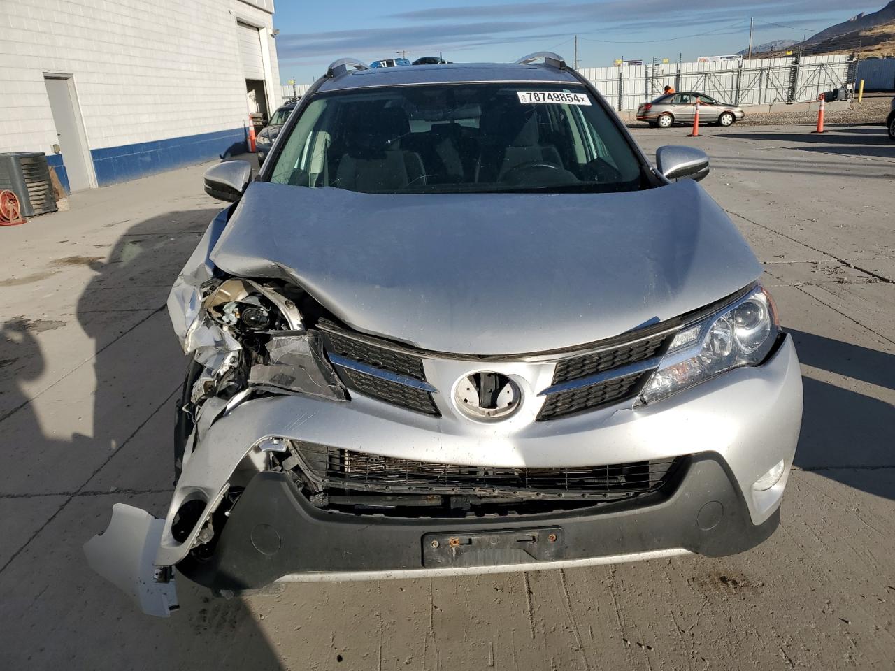 2013 Toyota RAV 4 VIN 2T3RFREV1DW117618 Copart auction photo, front end damage thumbnail 5