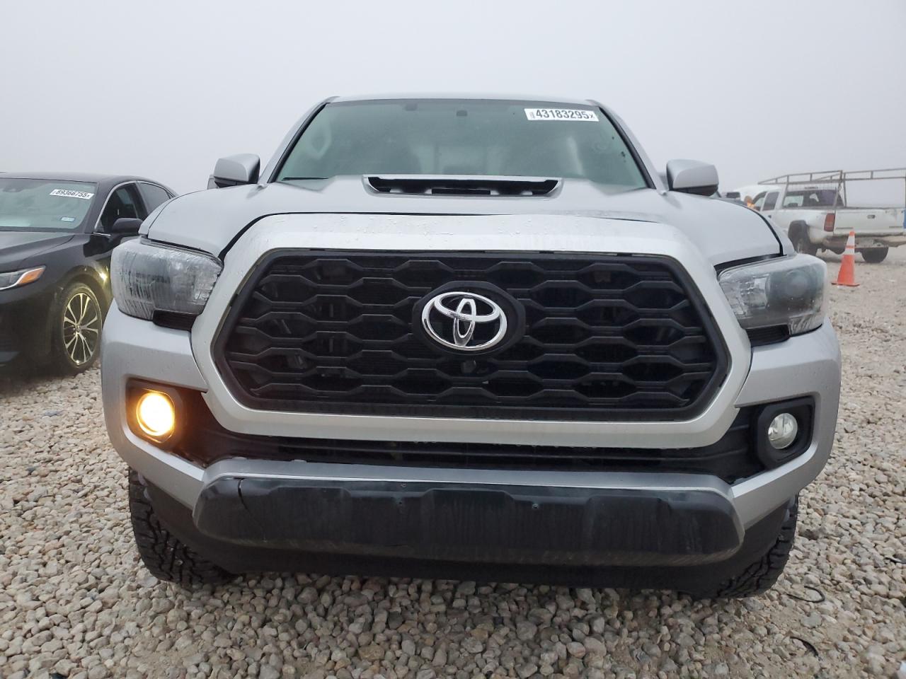 2017 Toyota Tacoma VIN 5TFAZ5CNXHX051166 Copart auction photo, front end damage thumbnail 5