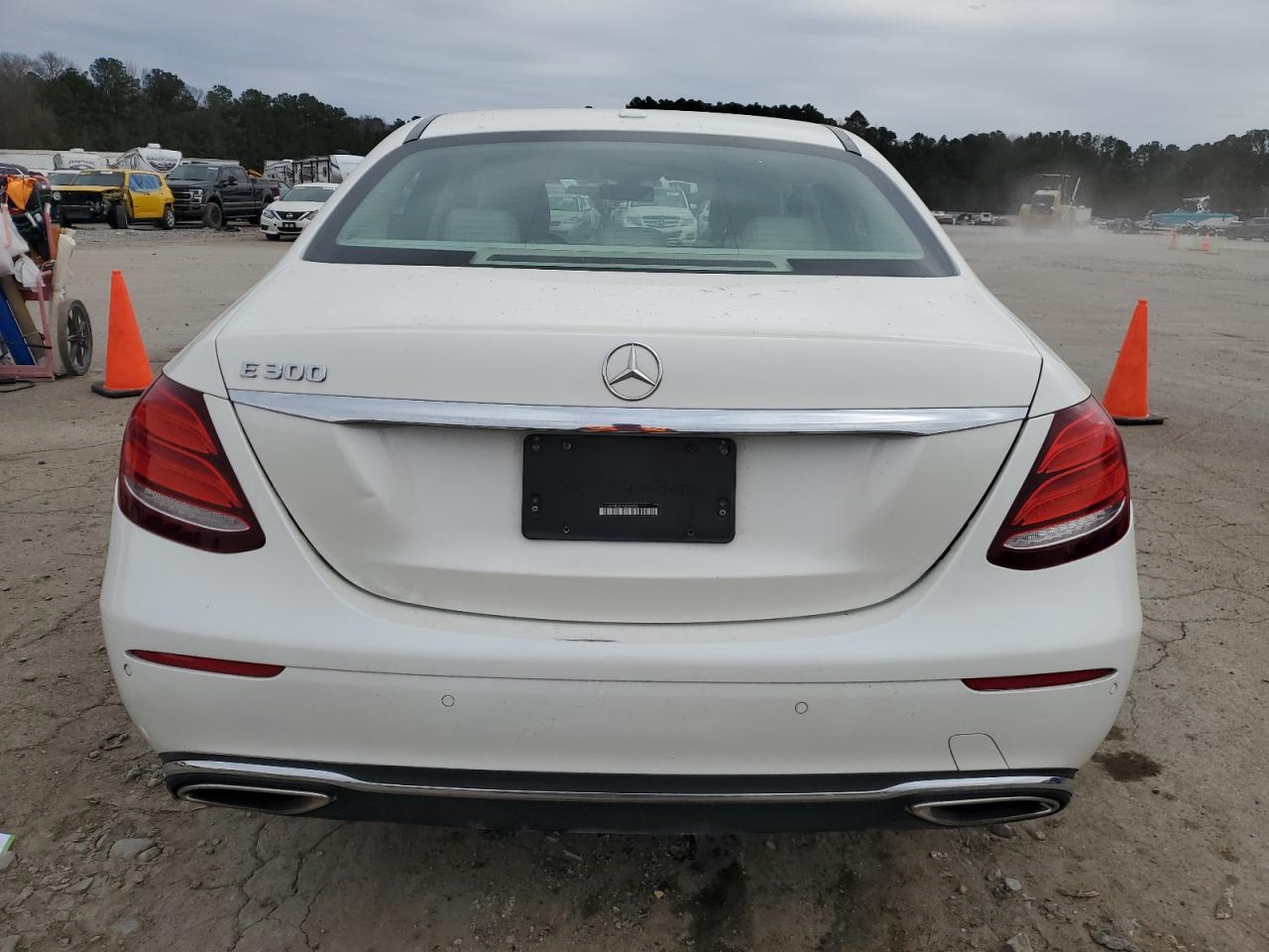 2017 Mercedes-Benz E-klasse VIN WDDZF4JB3HA236098 Copart auction photo, front end / minor dent/scratches damage thumbnail 6