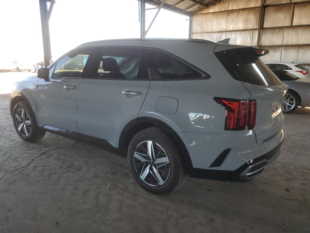 2023 KIA Sorento VIN 5XYRH4LF2PG161185 Copart auction photo, rear end damage thumbnail 2