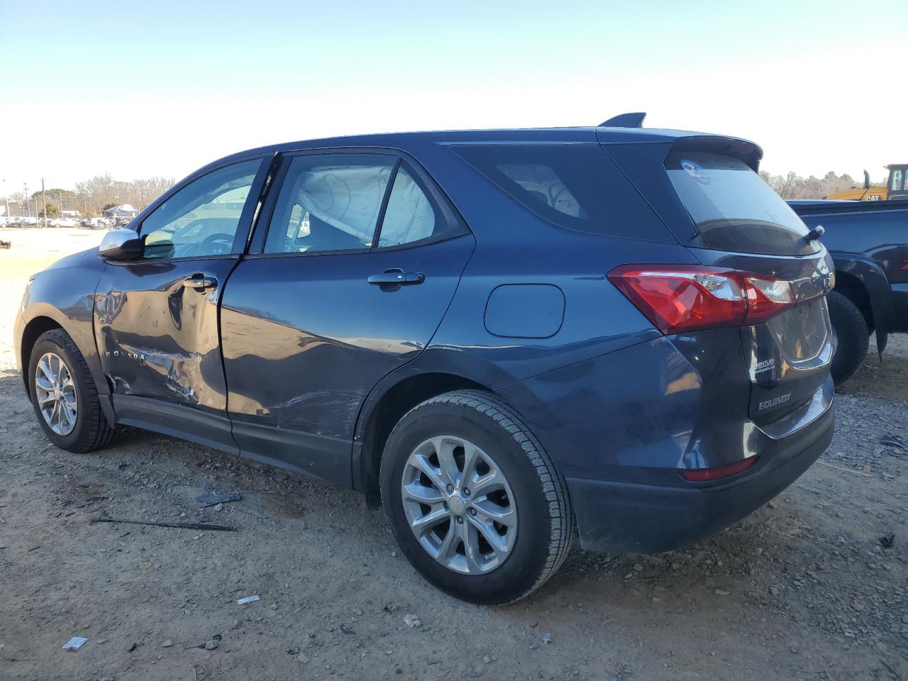 2019 Chevrolet Equinox VIN 3GNAXHEV0KL305840 Copart auction photo, side damage thumbnail 2