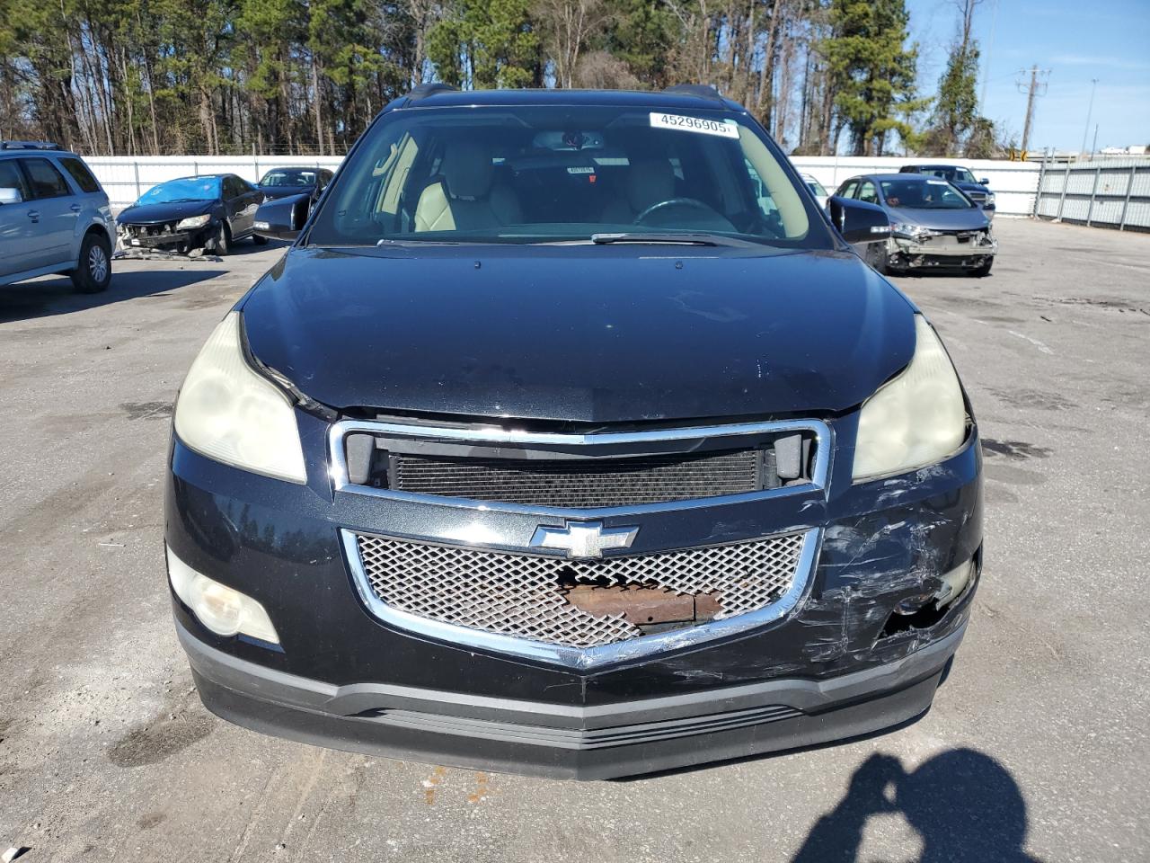 2009 Chevrolet Traverse VIN 1GNER33D79S119748 Copart auction photo, front end / side damage thumbnail 5