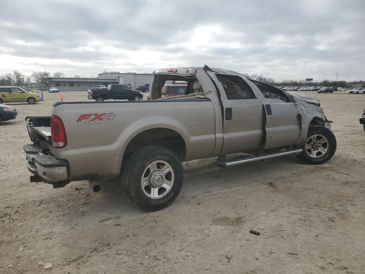 2006 Ford F250 VIN 1FTSW21P86EA44838 Copart auction photo, rollover damage thumbnail 3