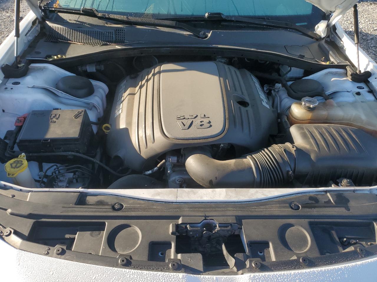 2018 Chrysler 300 VIN 2C3CCAPT7JH175034 Copart auction photo, front end / side damage thumbnail 11