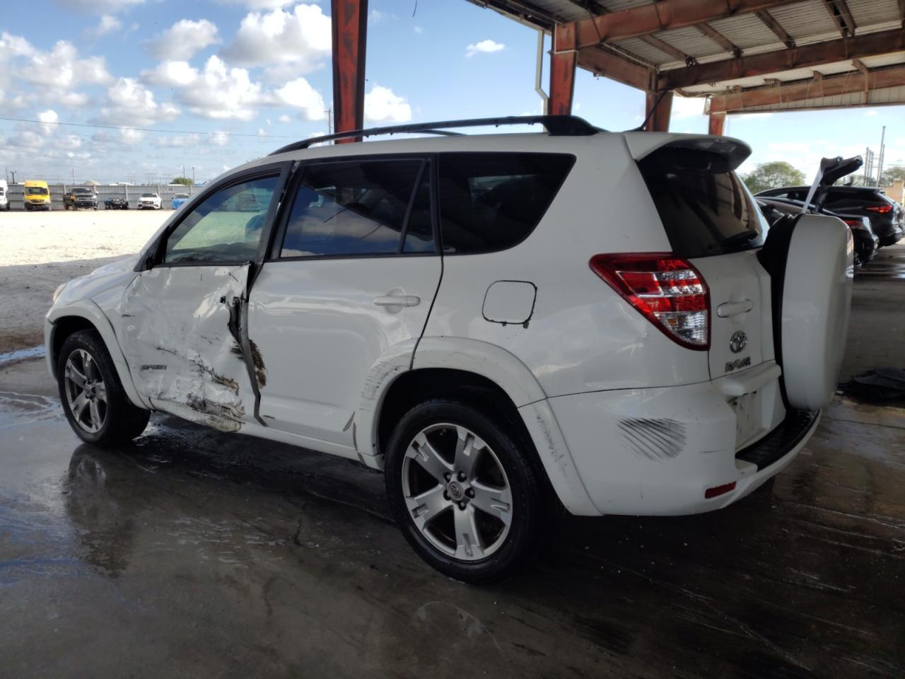 2012 Toyota RAV 4 VIN 2T3WF4DV2CW151265 Copart auction photo, side / minor dent/scratches damage thumbnail 2