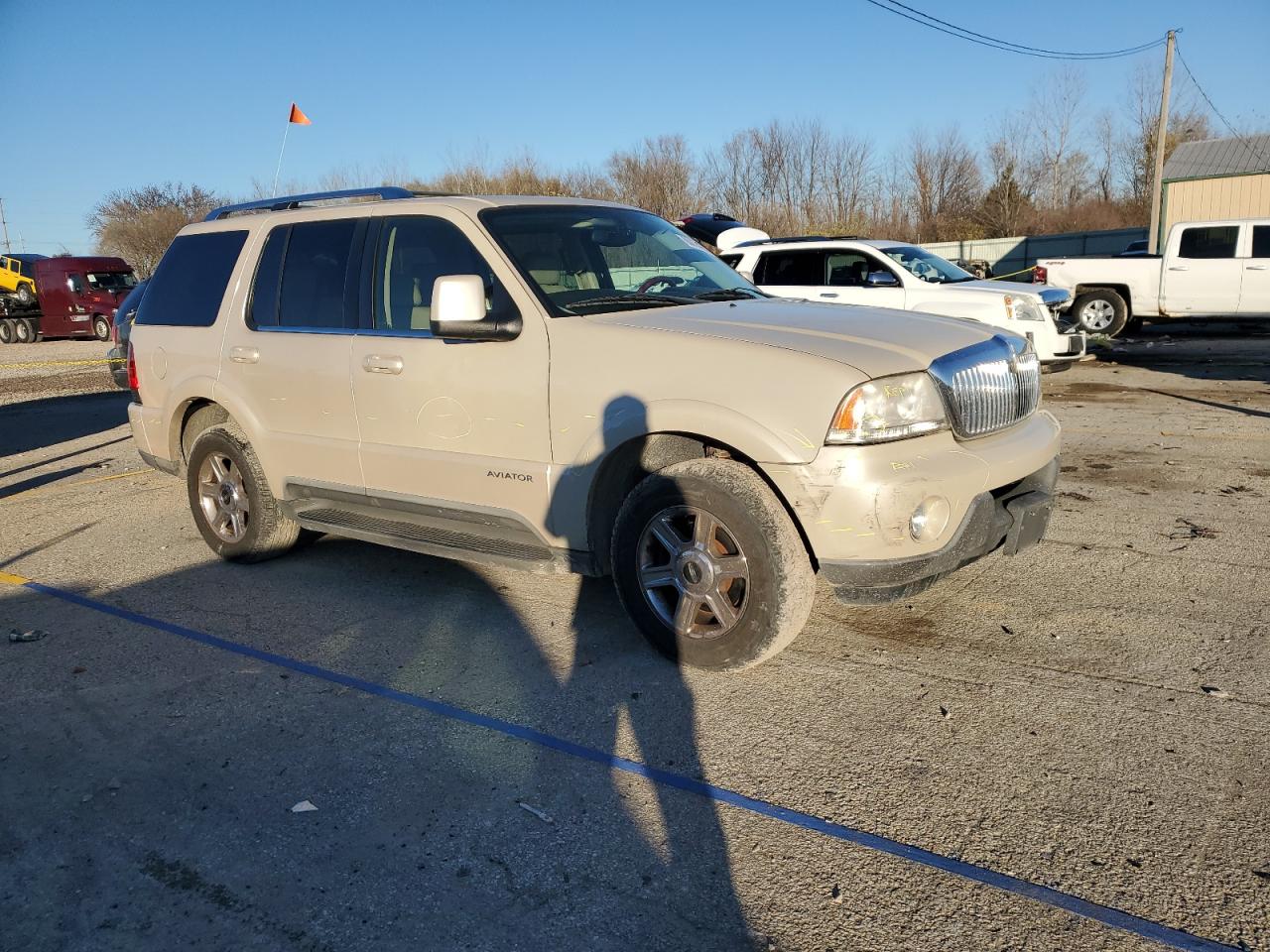 2005 Lincoln Aviator VIN 5LMEU88HX5ZJ14666 Copart auction photo, side damage thumbnail 4