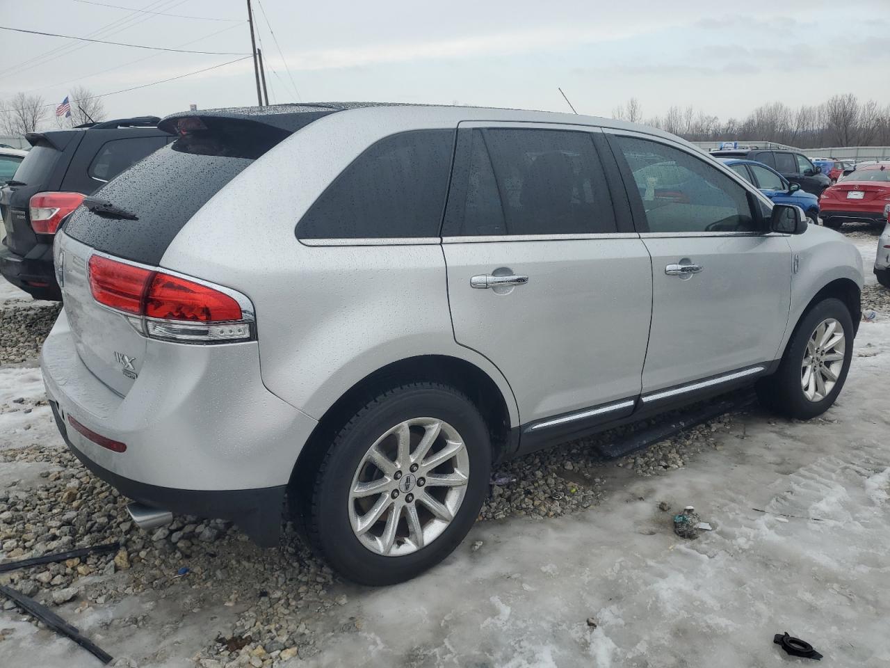 2011 Lincoln MKX VIN 2LMDJ8JK4BBJ31768 Copart auction photo, side damage thumbnail 3