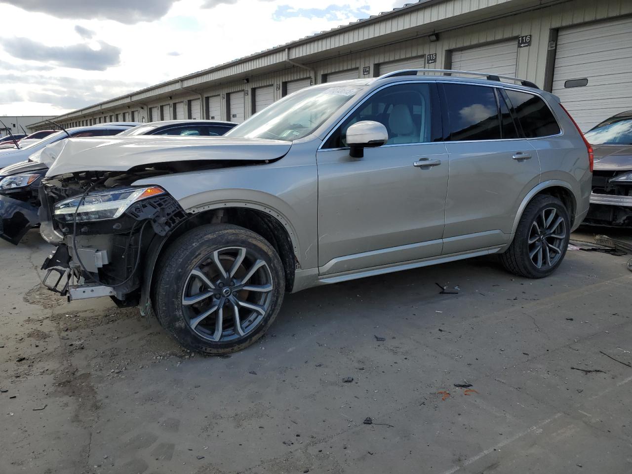 2018 Volvo XC90 VIN YV4102PK8J1368992