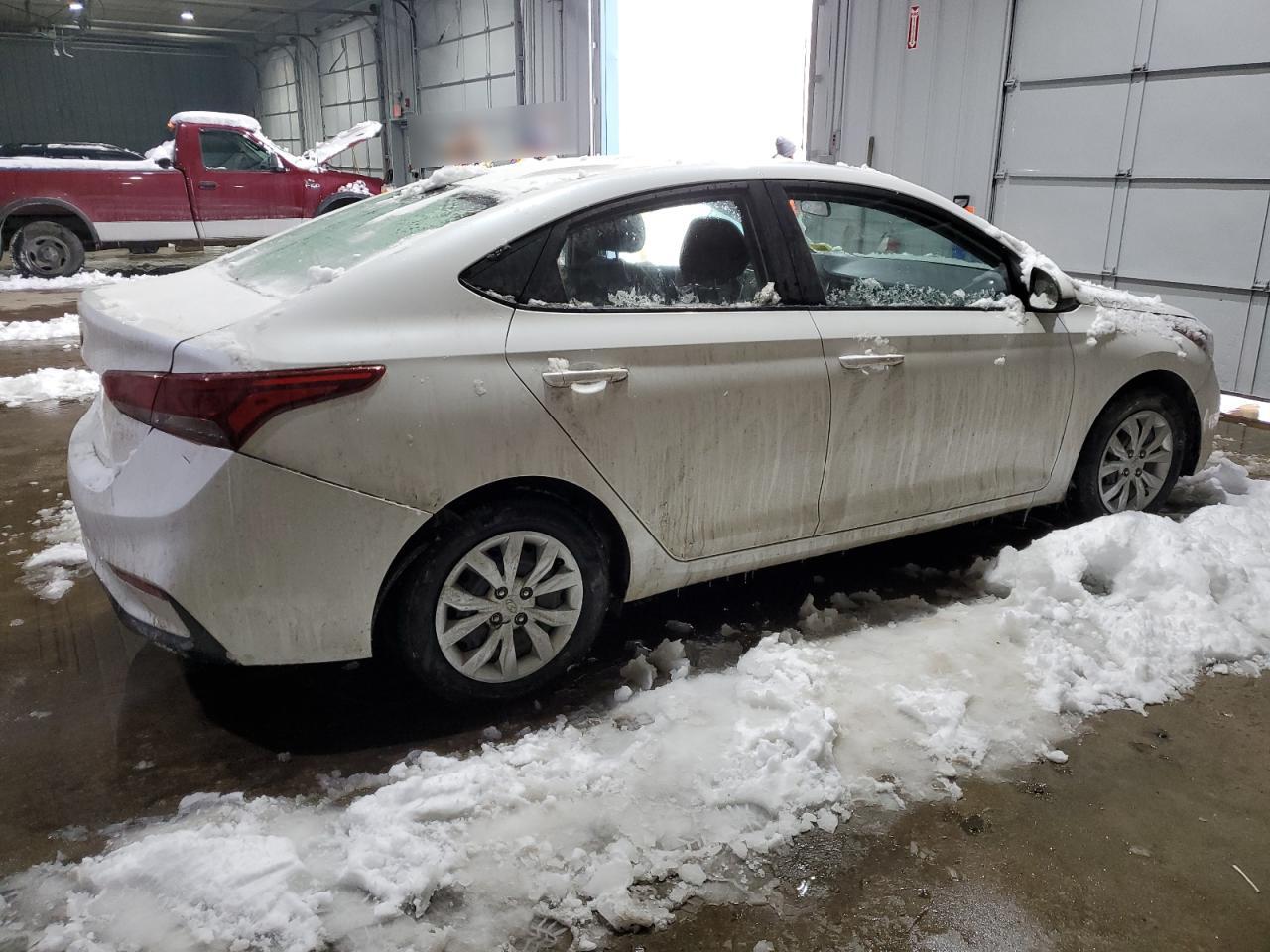 2020 Hyundai Accent VIN 3KPC24A67LE118804 Copart auction photo, front end / minor dent/scratches damage thumbnail 3