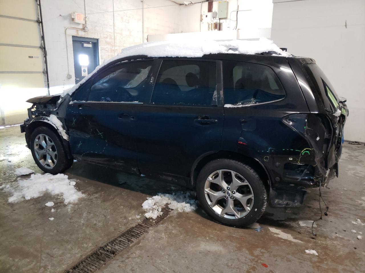 2017 Subaru Forester VIN JF2SJAWC3HH557657 Copart auction photo, rear end / front end damage thumbnail 2
