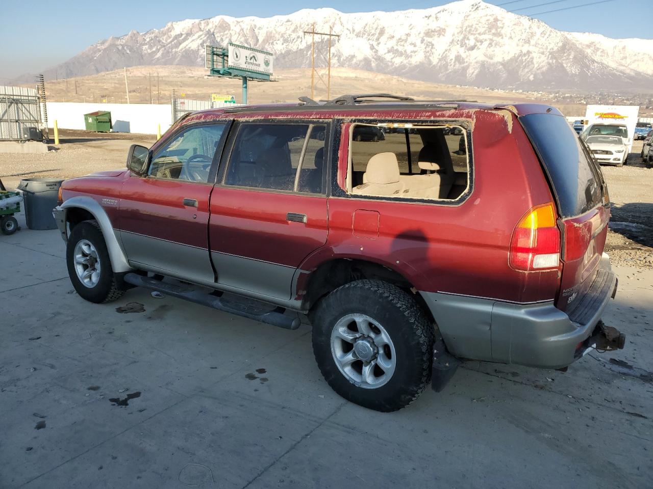 1999 Mitsubishi Montero VIN JA4MT31H2XP002911 Copart auction photo, all over damage thumbnail 2