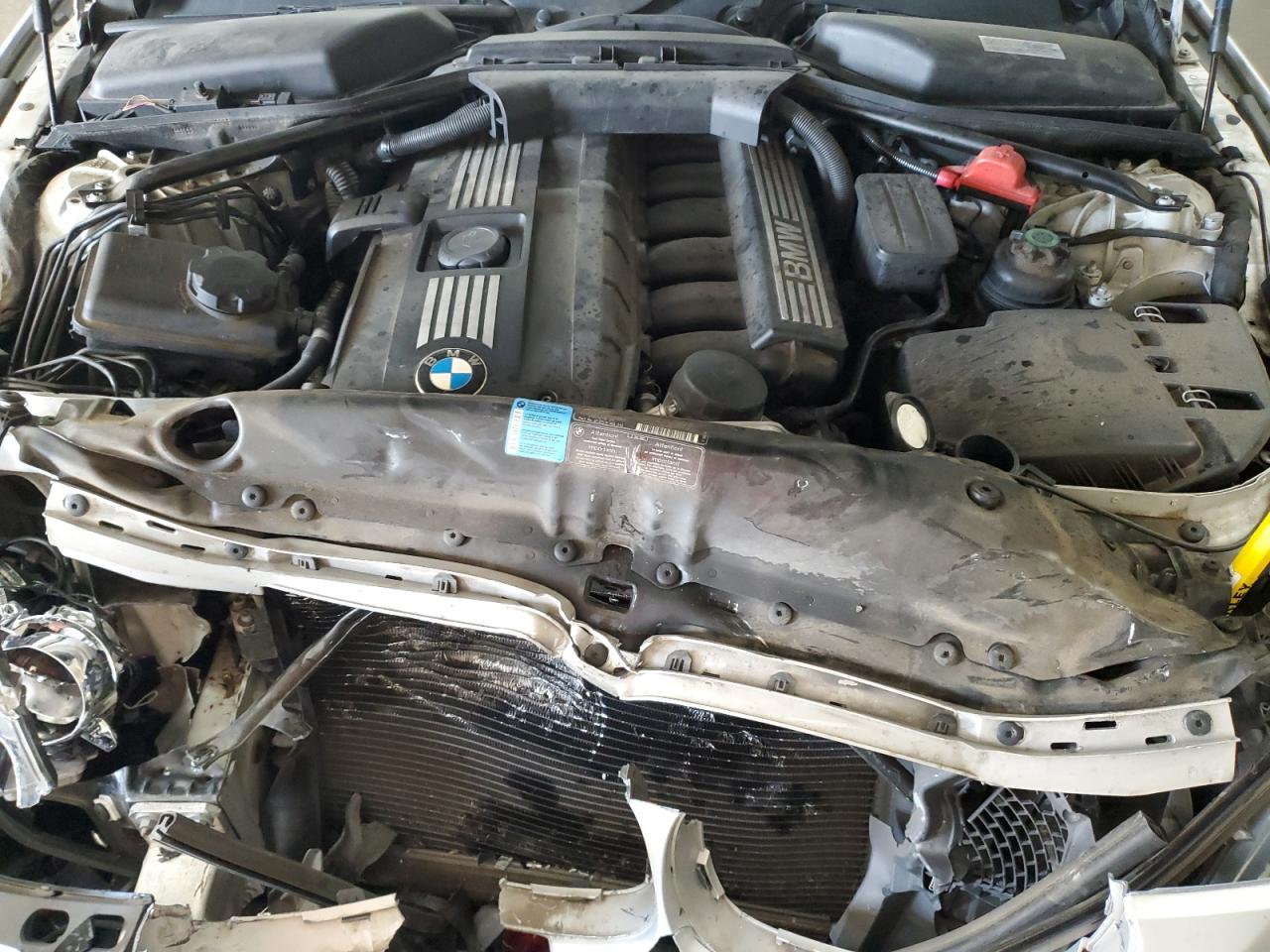 2010 BMW 5er VIN WBANU5C59AC129527 Copart auction photo, front end / mechanical damage thumbnail 11