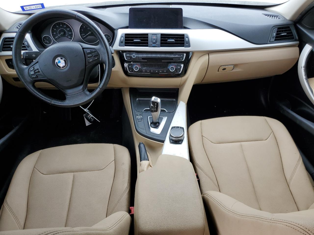 2018 BMW 3er VIN WBA8E1G56JNU93521 Copart auction photo, unknown / minor dent/scratches damage thumbnail 8