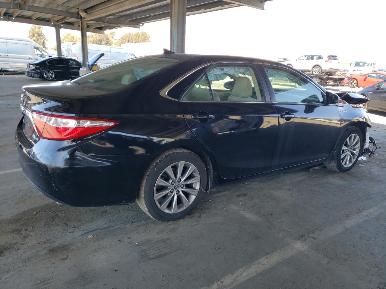 2017 Toyota Camry VIN 4T1BD1FK2HU226469 Copart auction photo, front end damage thumbnail 3