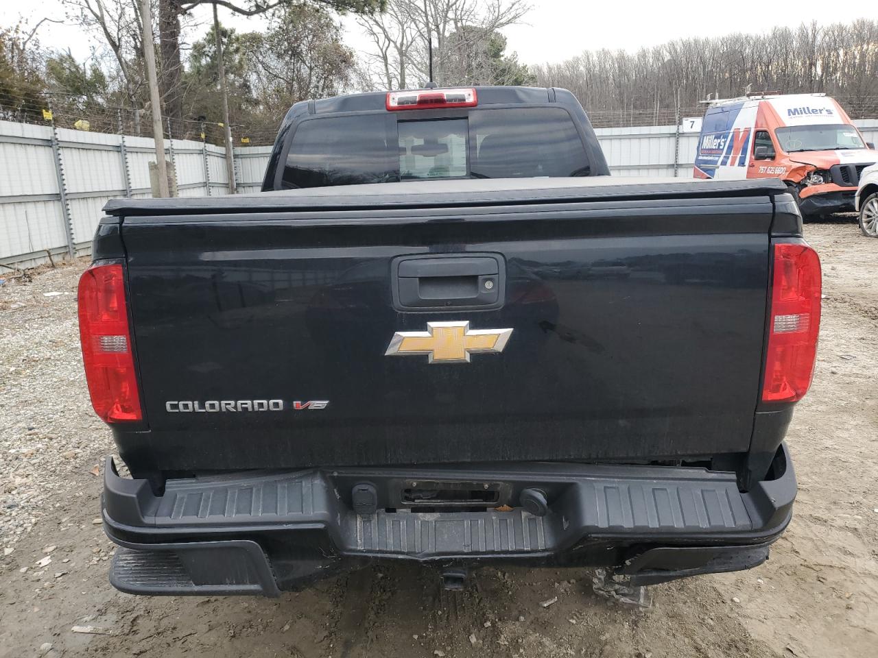 2017 Chevrolet Colorado VIN 1GCGSDEN7H1264617 Copart auction photo, rear end / minor dent/scratches damage thumbnail 6