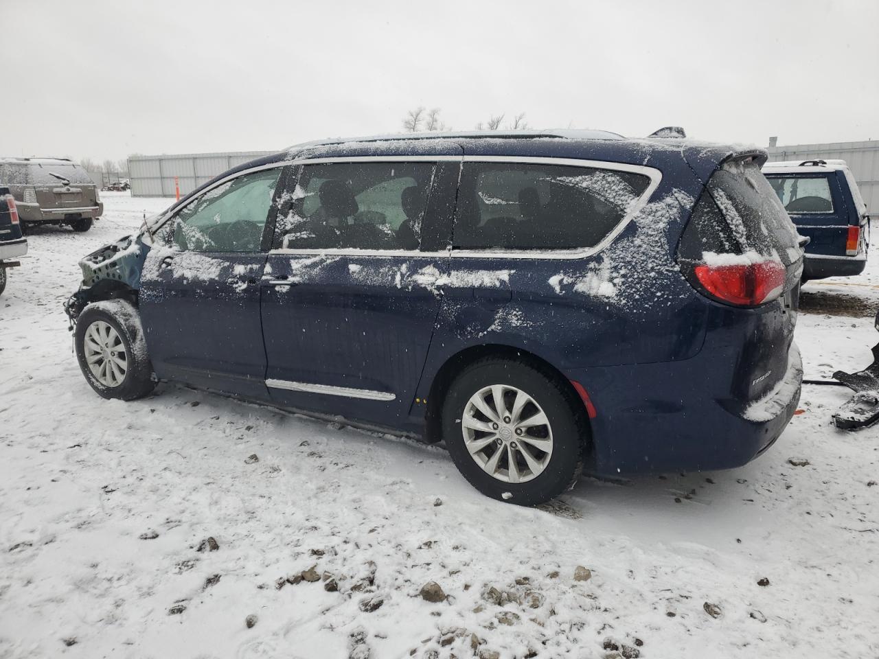 2018 Chrysler Pacifica VIN 2C4RC1BG4JR289454 Copart auction photo, all over / stripped damage thumbnail 2