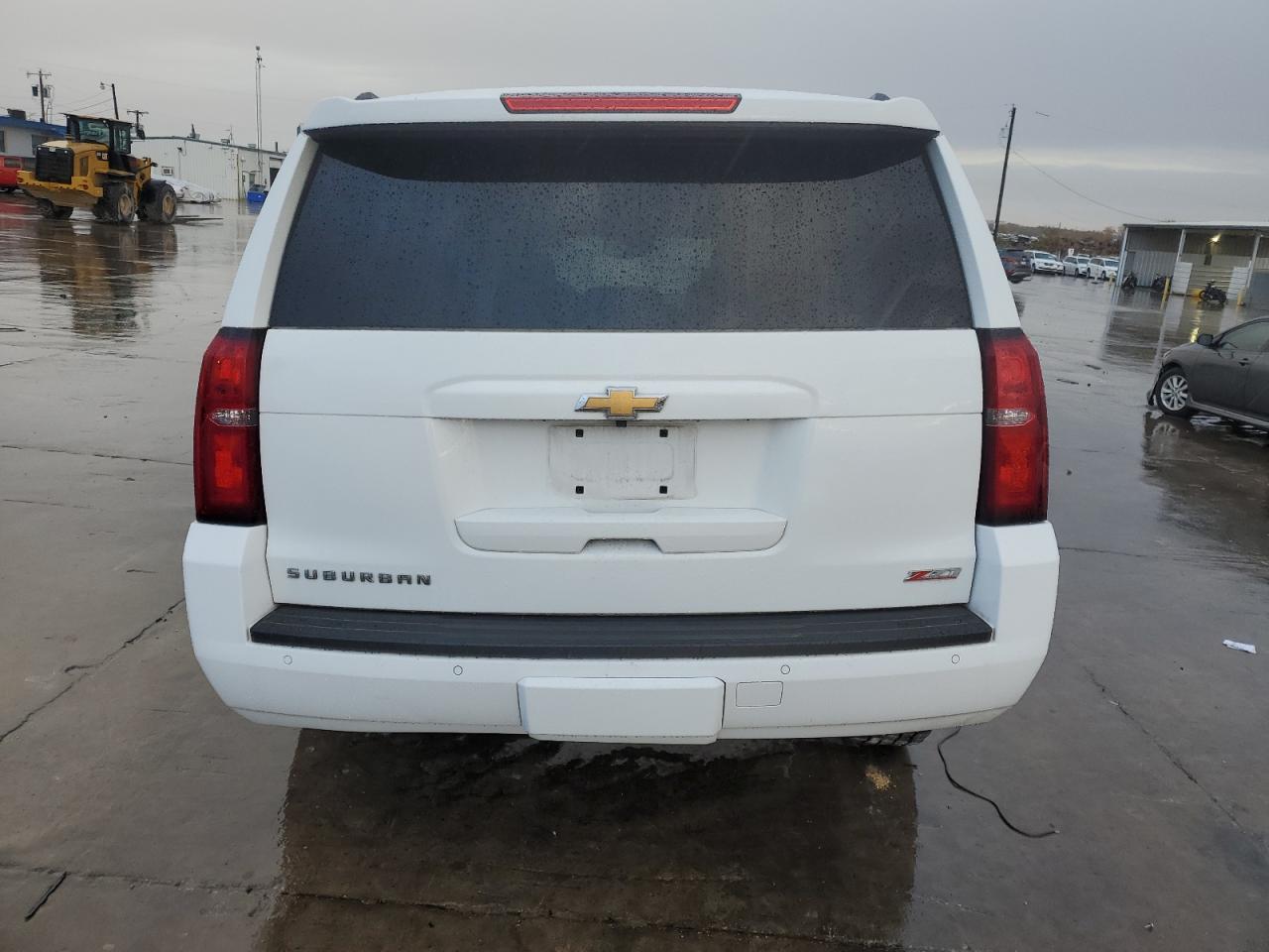 2016 Chevrolet Suburban VIN 1GNSKHKC3GR424228 Copart auction photo, front end damage thumbnail 6