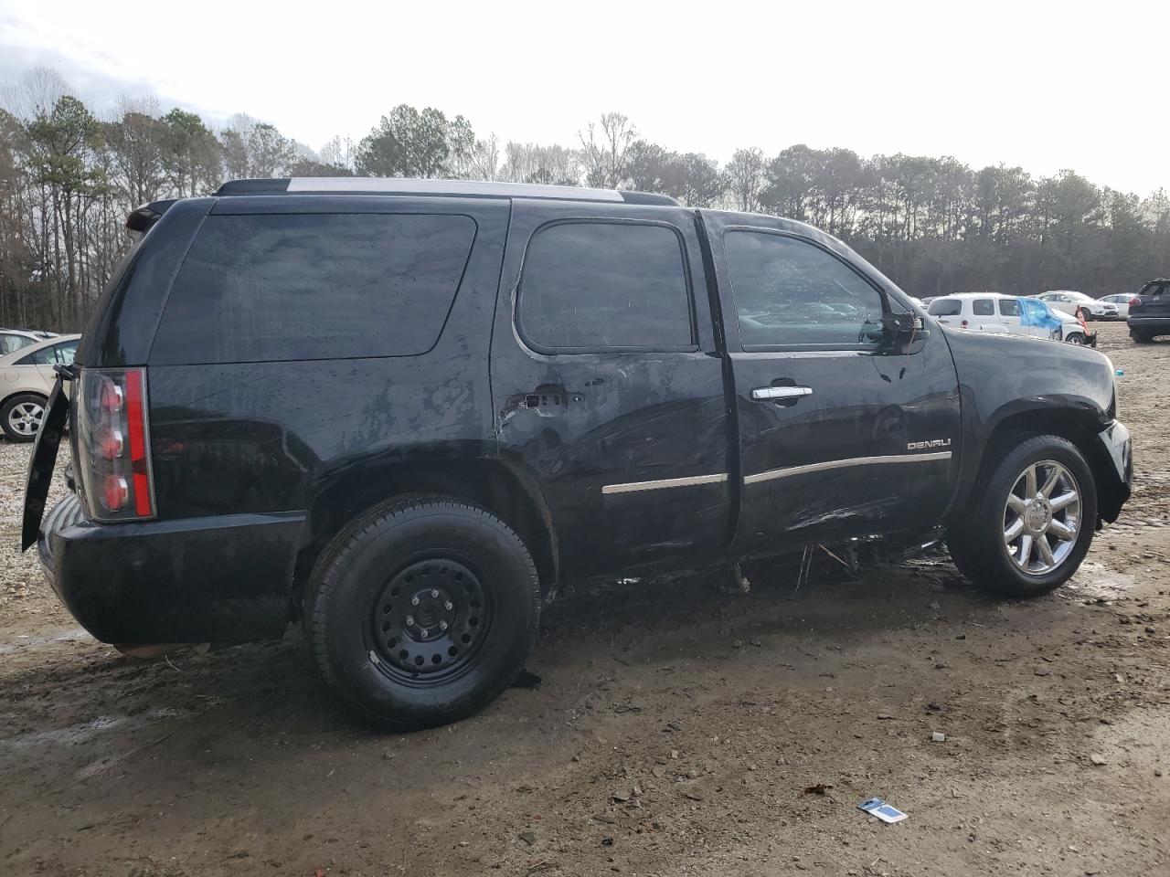 2012 GMC Yukon VIN 1GKS1EEF1CR304040 Copart auction photo, side / rear end damage thumbnail 3