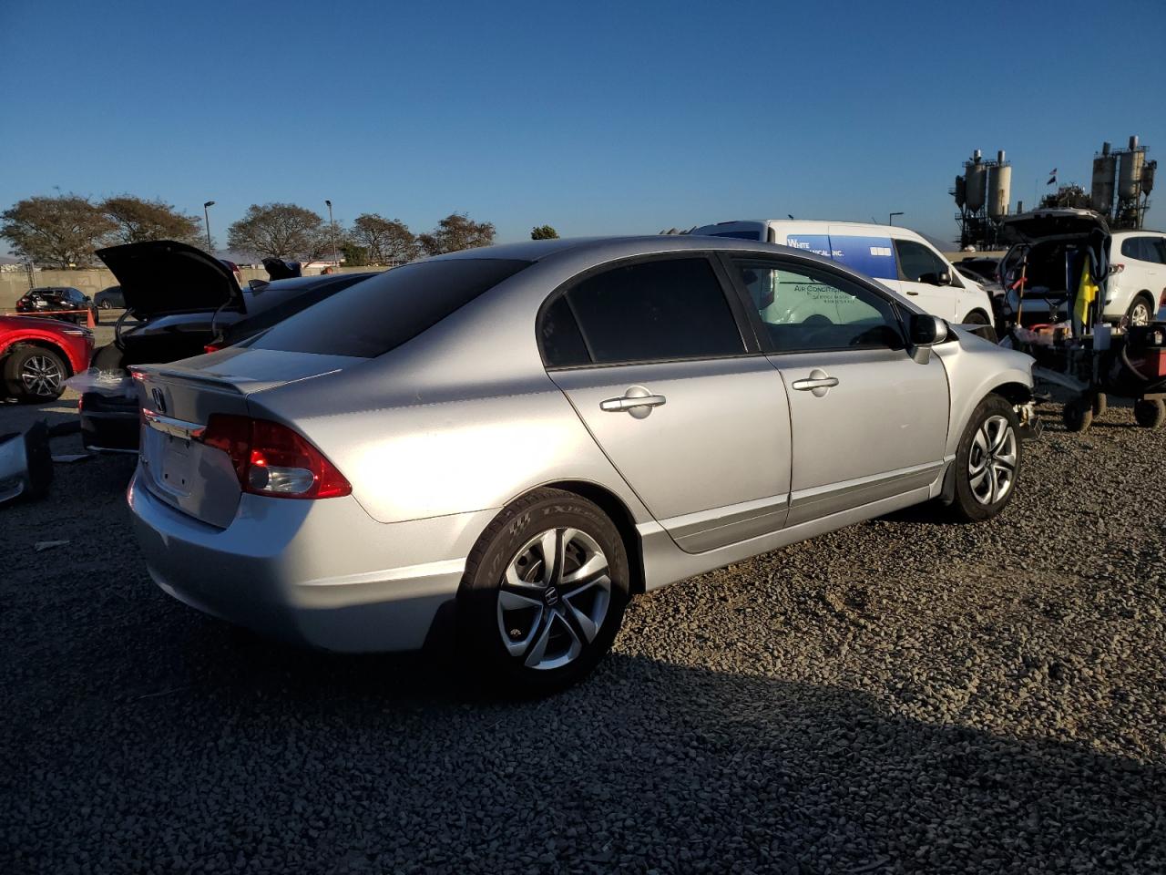 2010 Honda Civic VIN 19XFA1F6XAE008656 Copart auction photo, all over damage thumbnail 3
