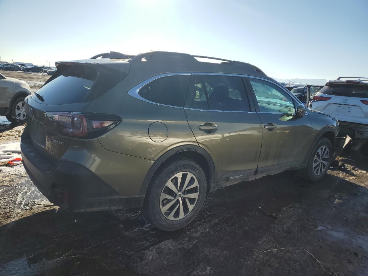 2021 Subaru Outback VIN 4S4BTAFC8M3225211 Copart auction photo, front end damage thumbnail 3