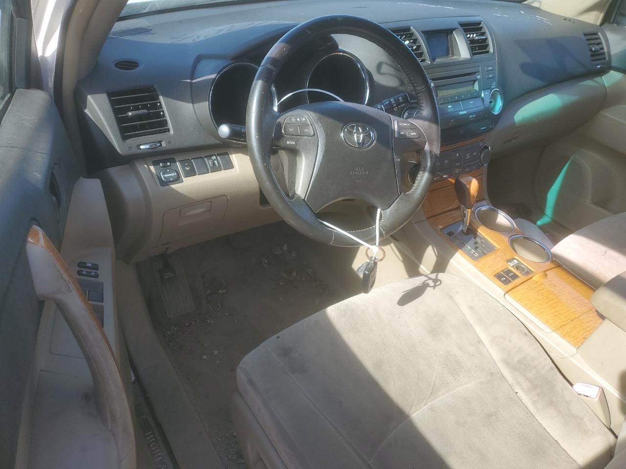 2008 Toyota Highlander VIN JTEEW41A682009946 Copart auction photo, normal wear / rear end damage thumbnail 8