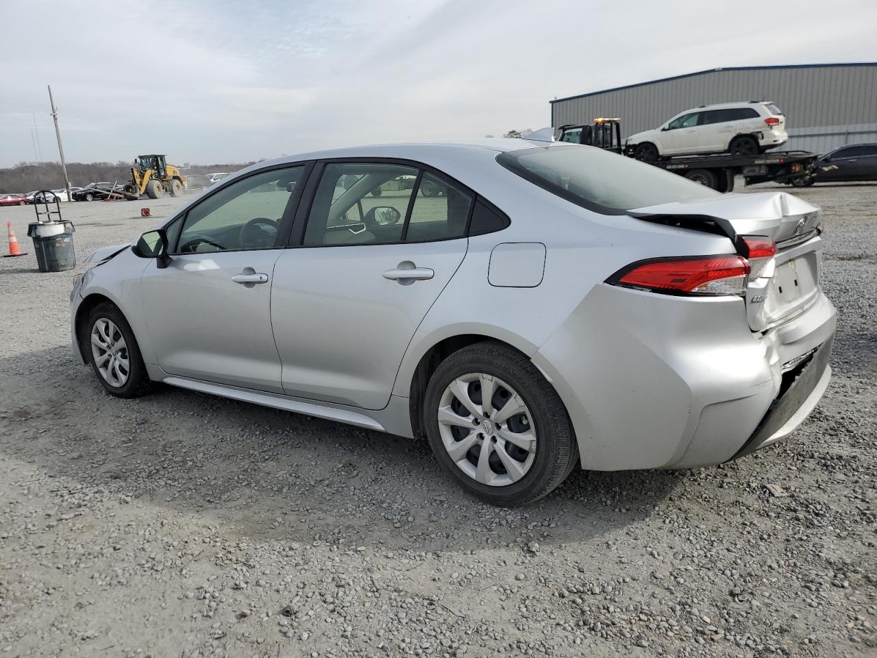 2022 Toyota Corolla VIN JTDEPMAE2N3010912 Copart auction photo, front end / rear end damage thumbnail 2