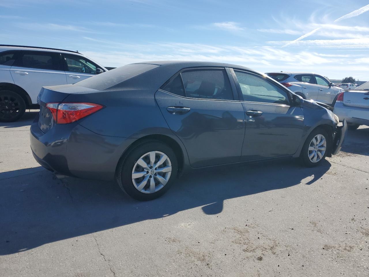 2015 Toyota Corolla VIN 5YFBURHE7FP292049 Copart auction photo, front end damage thumbnail 3