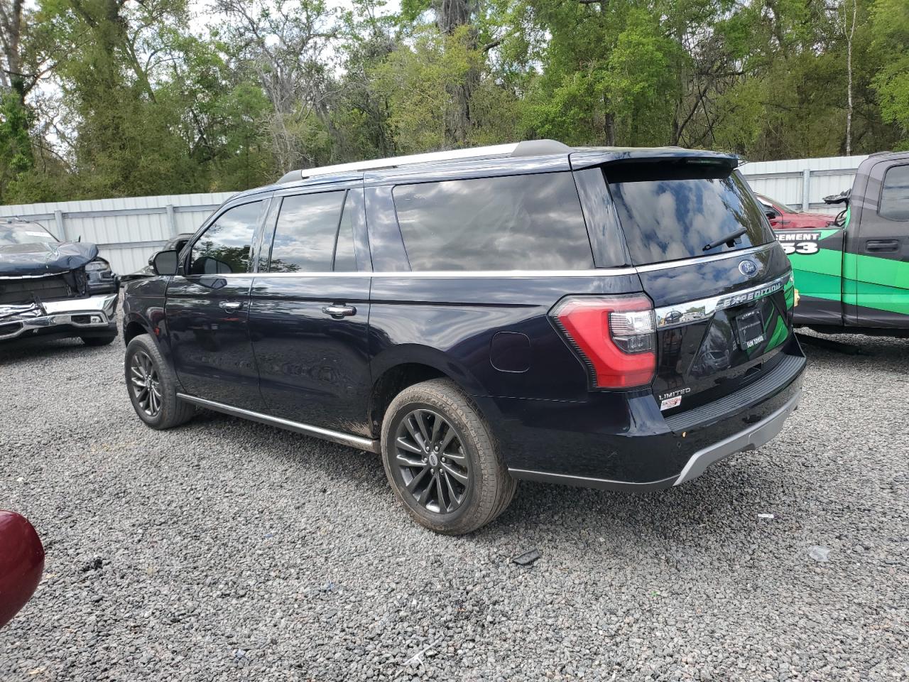 2021 Ford Expedition VIN 1FMJK2AT8MEA26854 Copart auction photo, front end damage thumbnail 2