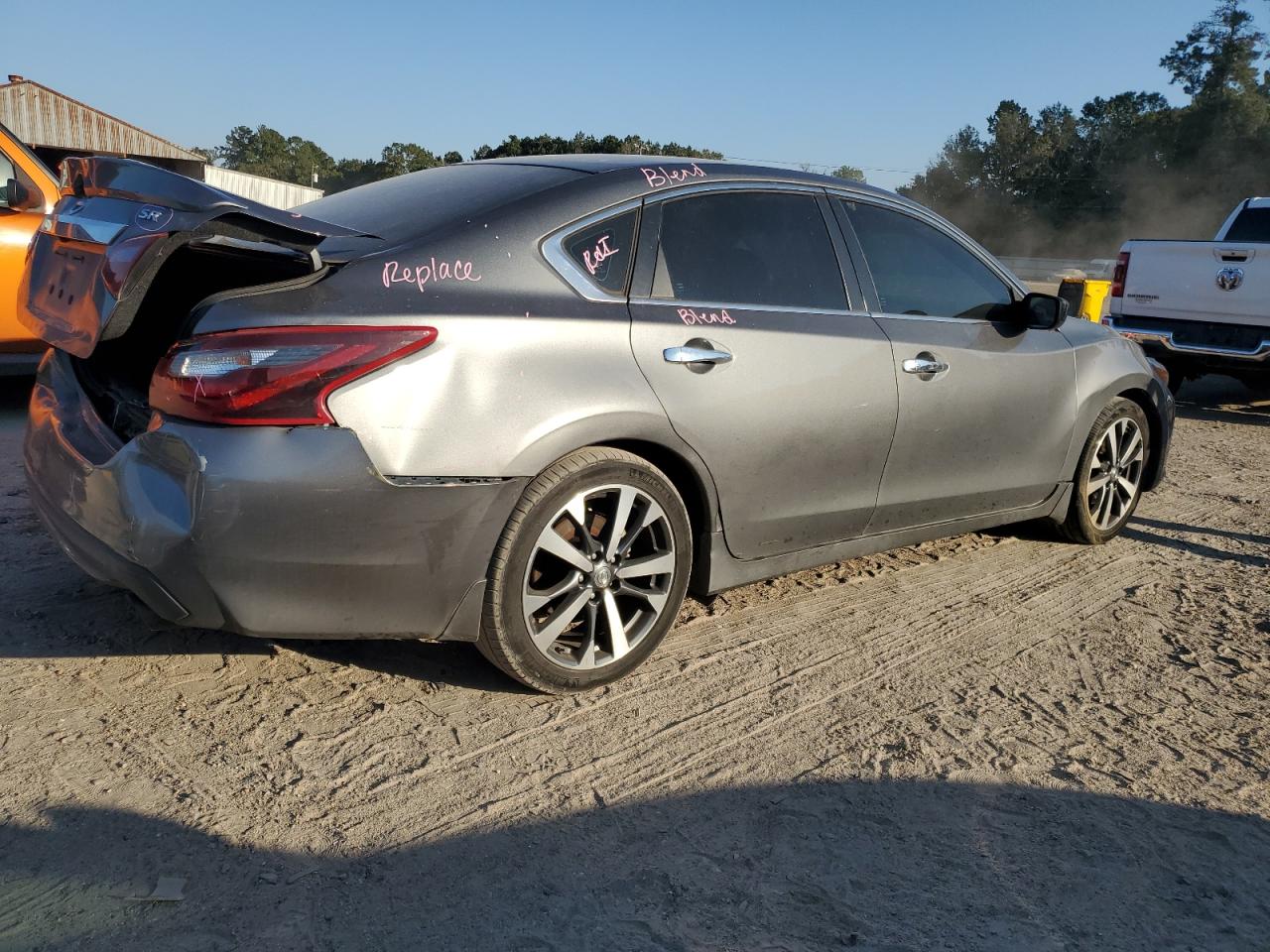 2017 Nissan Altima VIN 1N4AL3AP6HC246589 Copart auction photo, rear end damage thumbnail 3