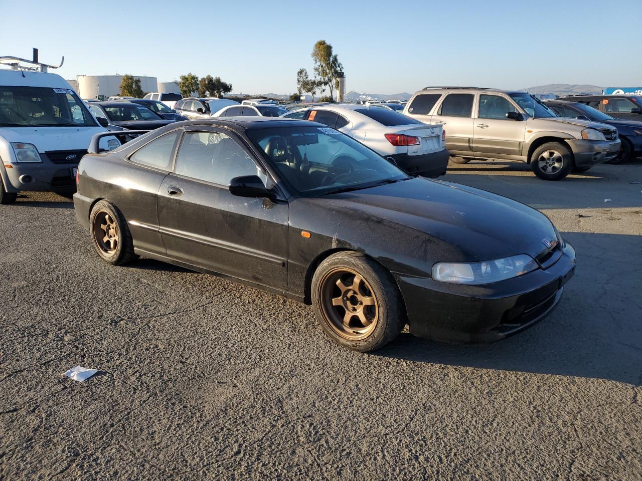 2000 Acura Integra VIN JH4DC2393YS006081 Copart auction photo, vandalism damage thumbnail 4
