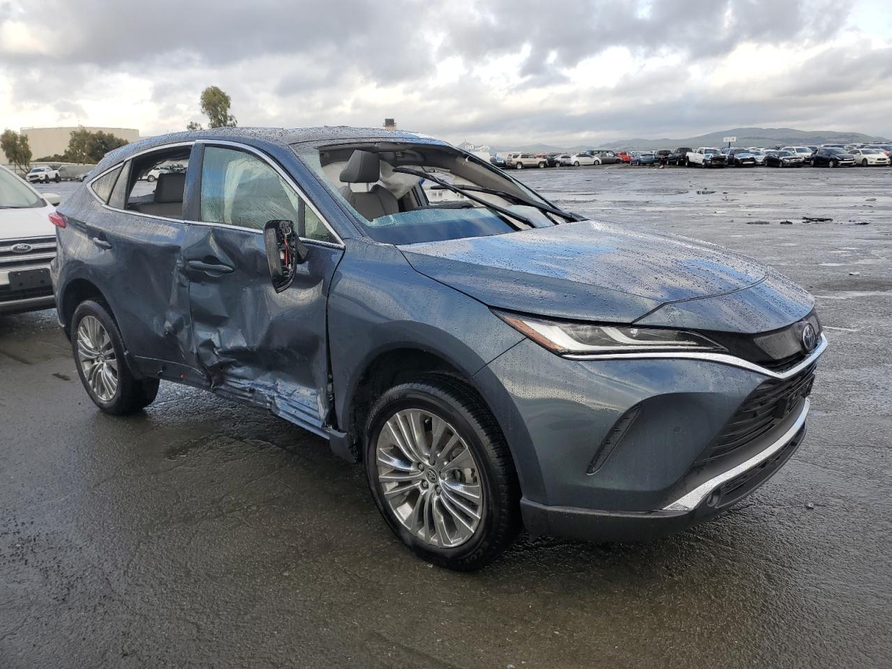 2024 Toyota Venza VIN JTEAAAAH7RJ184495 Copart auction photo, all over damage thumbnail 4