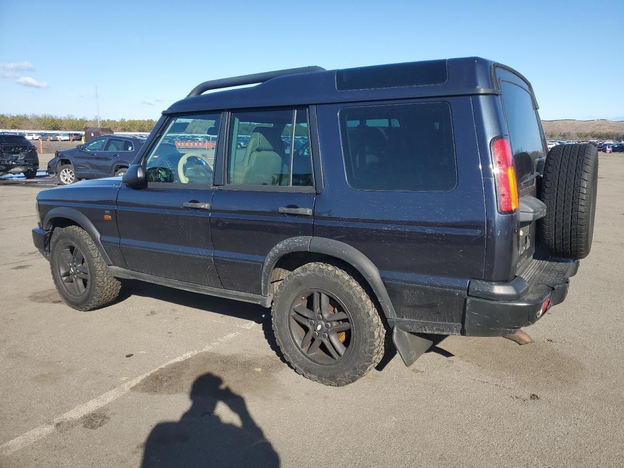 2004 Land Rover Discovery VIN SALTY19424A848553 Copart auction photo, front end / minor dent/scratches damage thumbnail 2