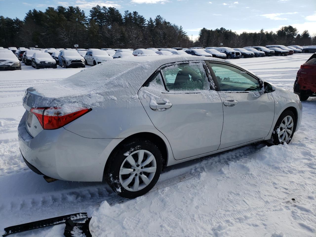 2016 Toyota Corolla VIN 2T1BURHE2GC562712 Copart auction photo, front end / side damage thumbnail 3