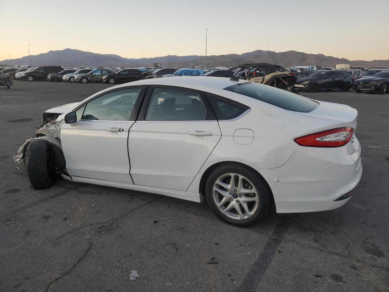 2016 Ford Fusion VIN 3FA6P0HD0GR385993 Copart auction photo, front end damage thumbnail 2