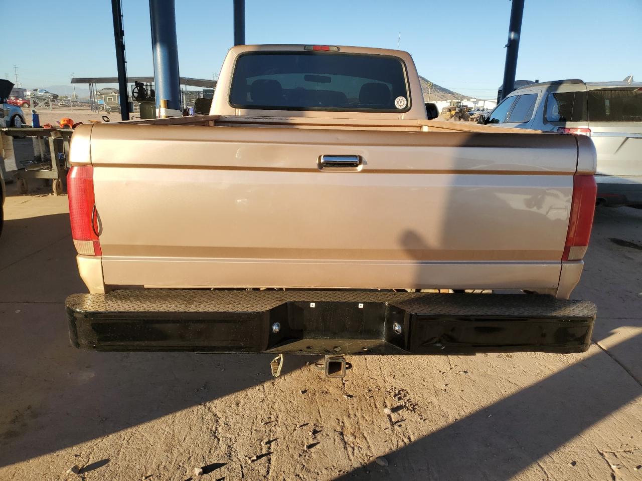 1994 Ford F-150 VIN 1FTDF15Y7RLA81479 Copart auction photo, front end / side damage thumbnail 6
