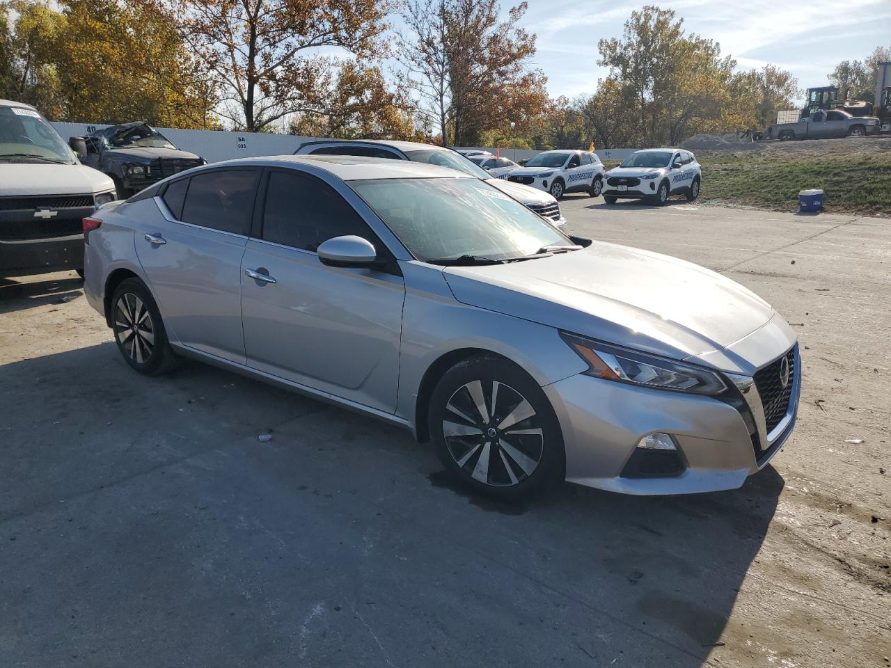 2021 Nissan Altima VIN 1N4BL4DV3MN407158 Copart auction photo, side / front end damage thumbnail 4