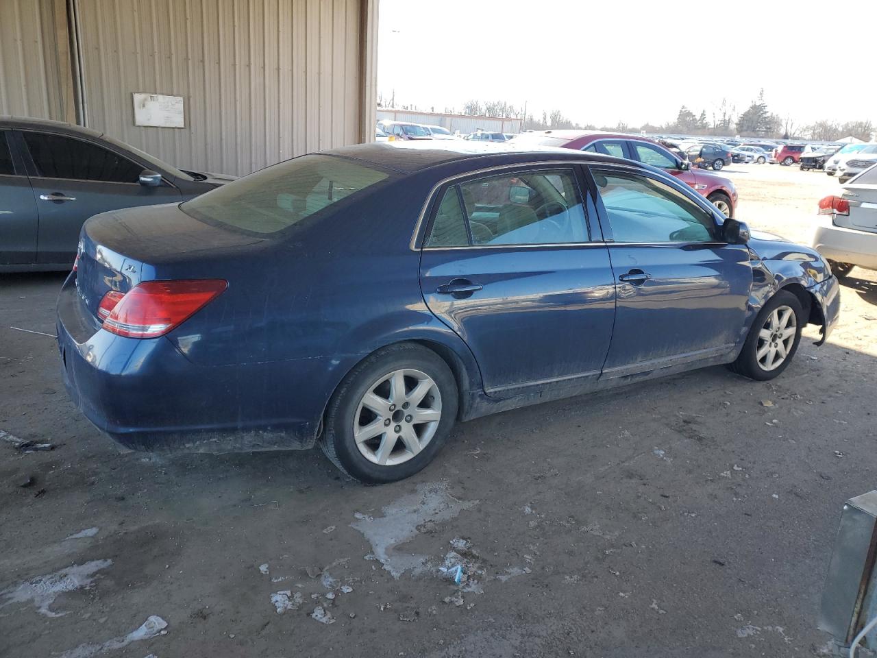 2005 Toyota Avalon VIN 4T1BK36B65U031553 Copart auction photo, front end damage thumbnail 3